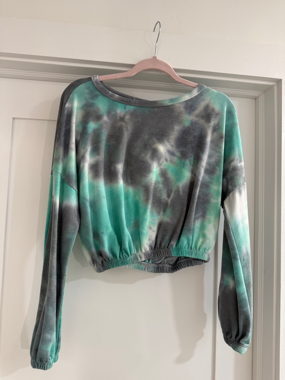 Altar’d State Cropped Sweatshirt